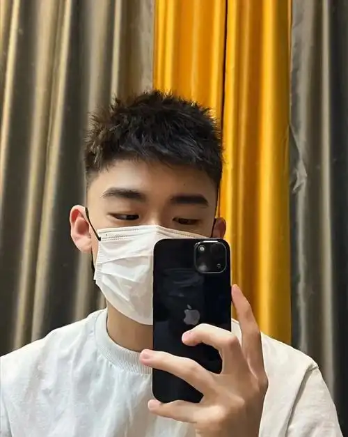 男生夏天最帅气的"短发",剪这3款就够了,完美提升颜值插图2