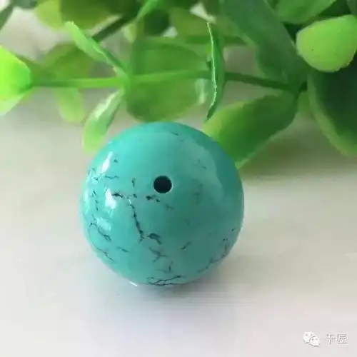 原矿绿松石泡水后竟是这样的