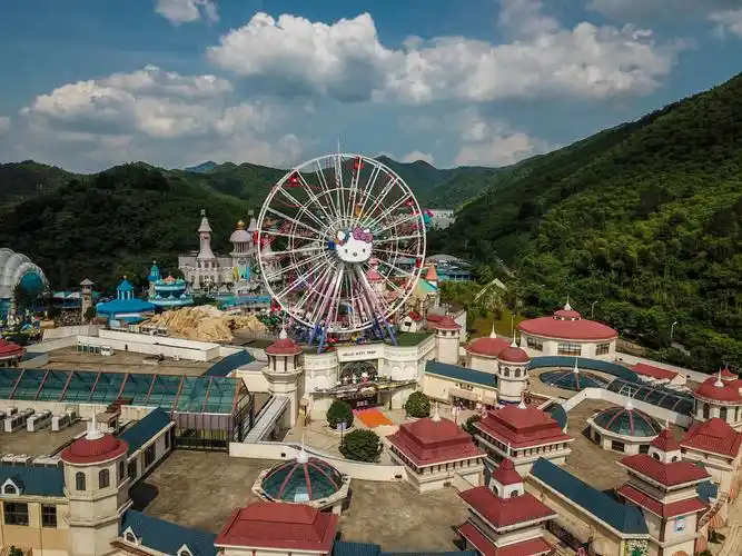 地址:浙江省湖州市安吉县递铺街道天使大道1号景区特色:是日本hello