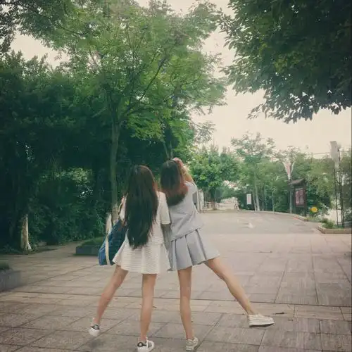 女生头像背影闺蜜