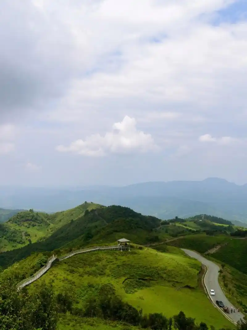 昆明周边| 玉溪磨豆山徒步攻略 93磨豆山,位于云南省玉溪市华宁县