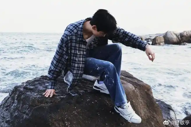 发发奇代言人白敬亭##雪花秀全球品牌代言人白敬亭