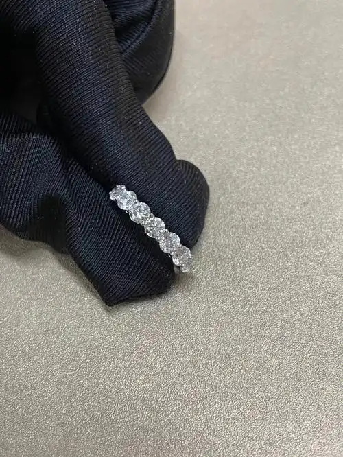 tiffany  单颗20分奢华排戒#蒂芙尼