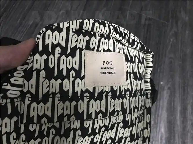 潮牌fearofgodfog满印弹幕男女单肩背包斜跨包印花新款蹦迪包满印弹幕