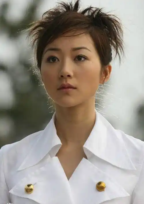 爱情占线剧情介绍_爱情占线分集剧情介绍_电视剧_吉剧网