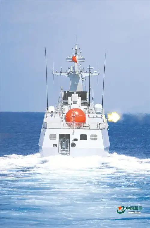 高清大图|南部战区海军某支队舰艇编队开展实战化训练 - 中国军网