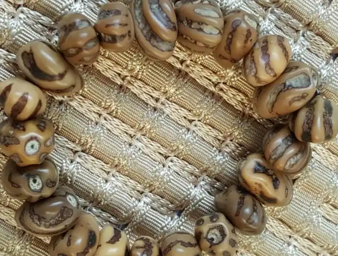 龙骨菩提佛珠手串手链饰品批发摆地摊货源