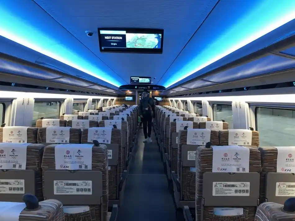 京张高铁今日开张|奥运版复兴号智能动车组上线运行