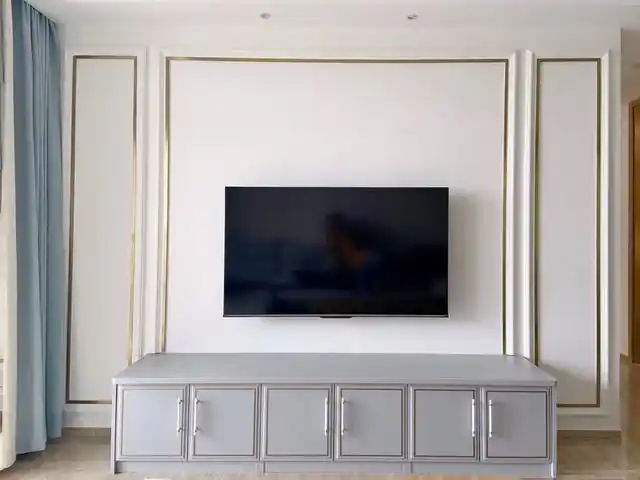 第五款:金属线条 大理石线条电视背景墙