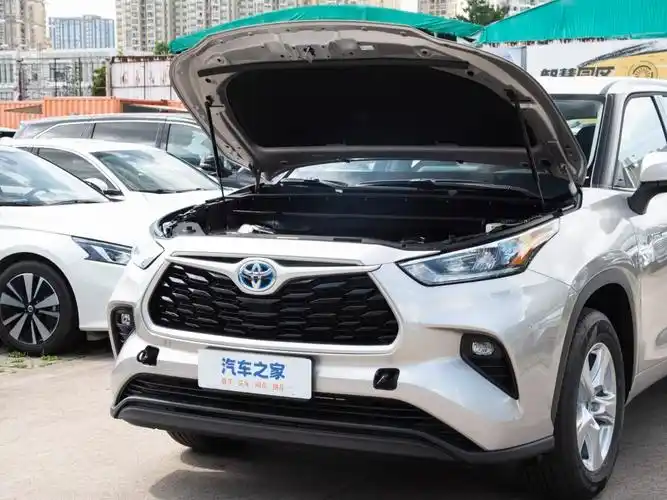 广汽丰田 汉兰达 2023款 2.5l智能电混双擎两驱精英版 5座