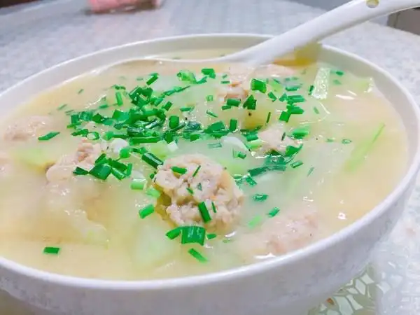 tian小厨做的妈妈牌:肉末冬瓜汤