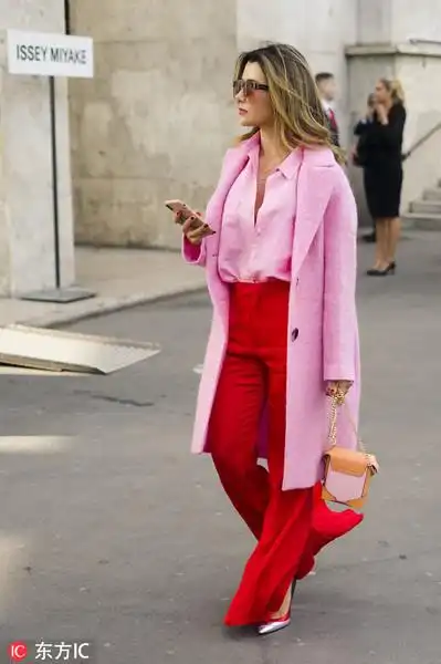 粉 红色系 春天最美配色_凤凰网