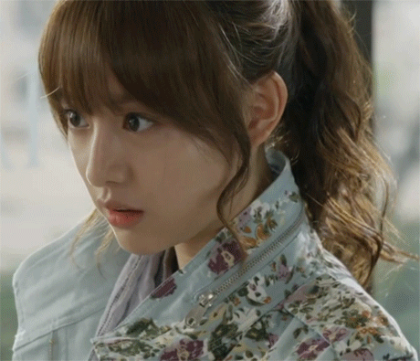 继承者们gif金智媛gif敲打gif可爱gif