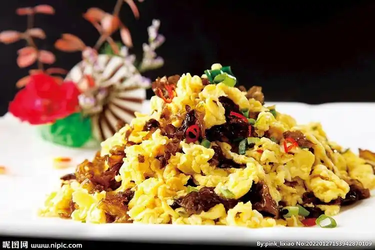 地皮菜炒鸡蛋图片