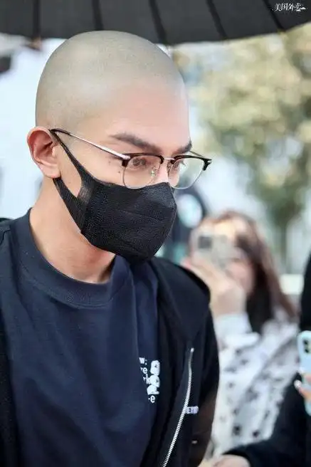 夏之光《九重紫》上班～光头重现江湖!