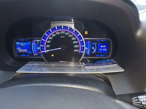 比亚迪s7电子显示屏故障