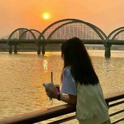 唯美阳光下女头 高清唯美治愈系女头有阳光图片_女生头像_美头网