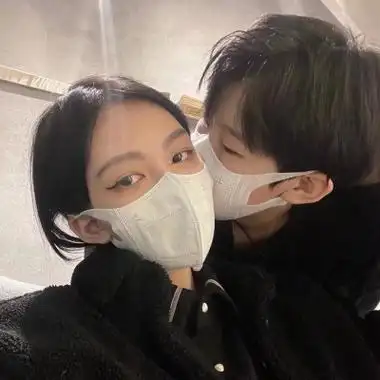 简单好看的情头男女同框情侣头像真人高