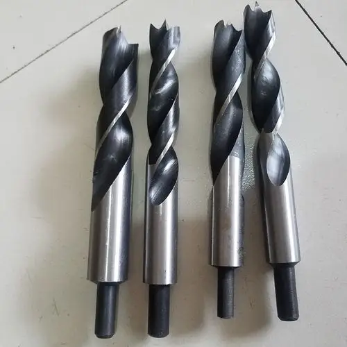 木工钻头 直柄麻花钻头 木工开孔钻头 (自拍图,未美工)