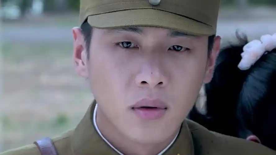 雪豹:张若昀即将奔赴前线,萧雅赶到营地来见他,一定要等他活着回来