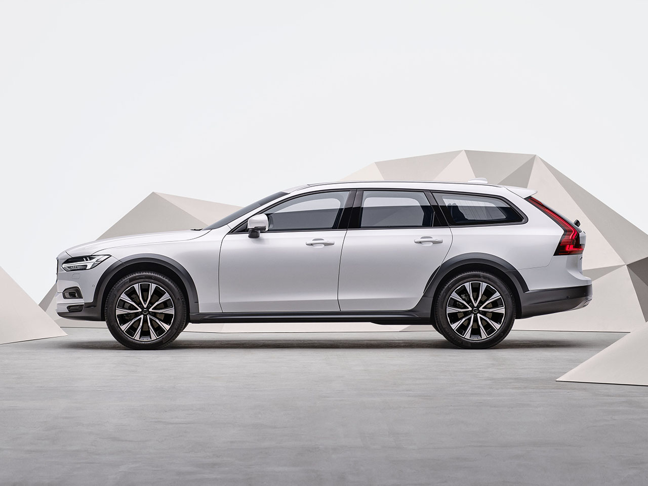 沃尔沃V90 Cross Country