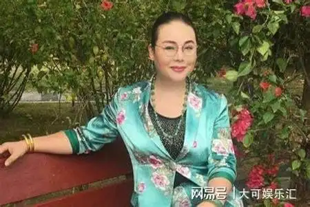 边玉洁毒舌与变性的双重力量唤醒社会的宽容之心