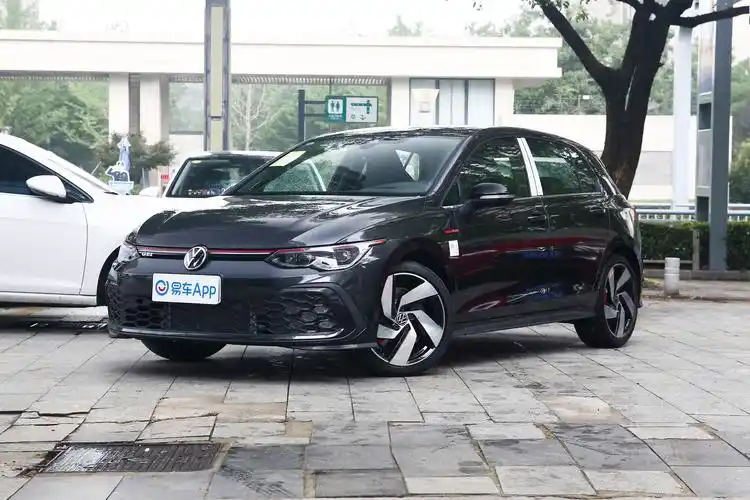 2021款高尔夫380tsi双离合gti