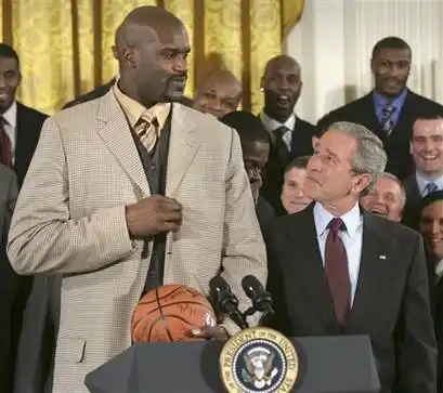 奥尼尔与布什比身高