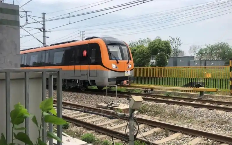 【库存】【南京地铁】s8号线南延线增购车s8x055056浦镇鸣笛试车_哔哩