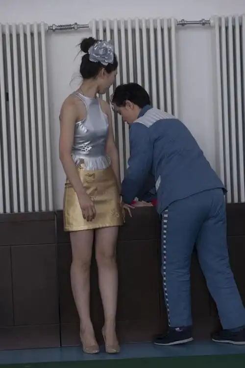 吉林女子监狱办春晚 diy走秀展婀娜身姿[组图]