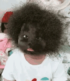 看看我家宝宝自创的爆炸头怎么样?忽略脸上,那是意外