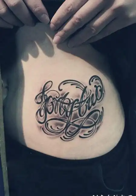 兔子可爱女背部女生后腰彩色卡通英文字母纹身图案tag标签:后腰女字母