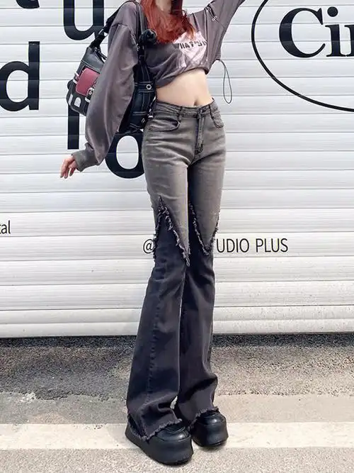 显瘦穿搭  #弹力高腰喇叭裤