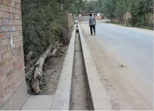 边沟和排水沟的区别及明沟暗沟截水沟的定义