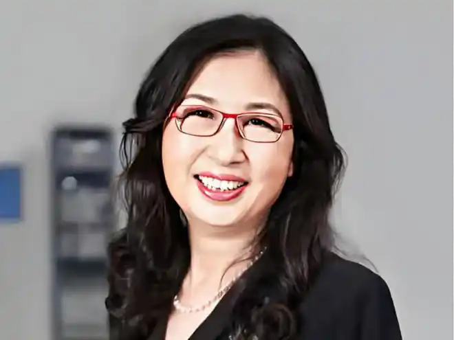 华为女皇孙亚芳任正非背后的女人三次挽救华为于危难之间