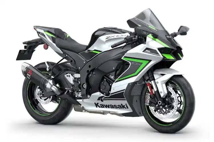 "大牛"换新装,增加白色版本,川崎2023款ninja zx-10r/10rr_搜狐汽车