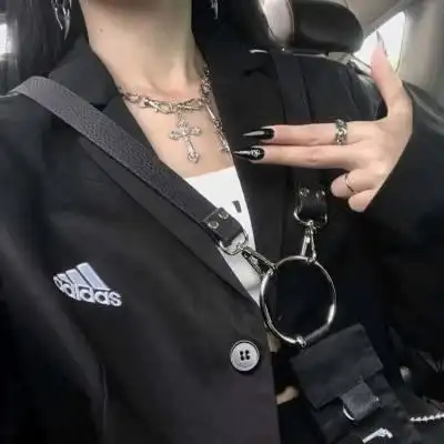 玩网黑白部位御姐头像 堆糖抖音最火黑白女生头像