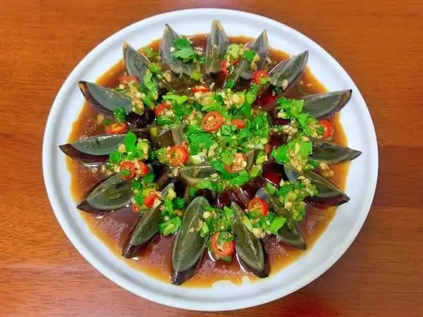 家常菜 凉拌皮蛋 上弦月yue做的凉拌皮蛋赞 6 赞 0 回应        你