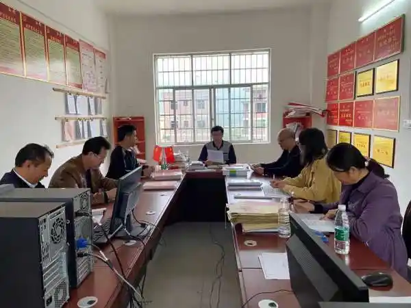 牢记使命,立足本职岗位作贡献,4月23日,宁远县礼仕湾完全小学组织开展