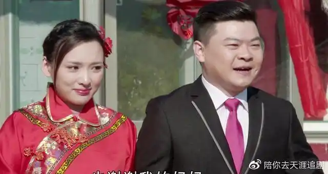 而到了《乡村爱情》13开始,已经开始对谢大脚的超市产生了一些"威胁".