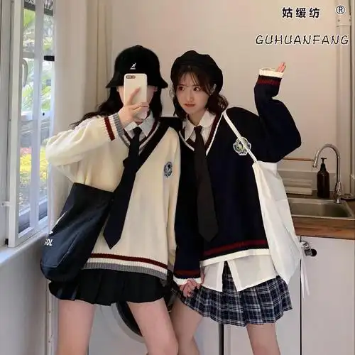 春秋季闺蜜姐妹装学院风v领毛衣女套装韩版jk制服日系短裙两件套