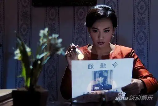 莫小棋《螳螂》剧照