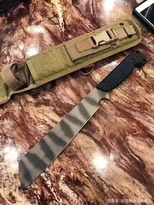 美国挺进者大型战术刀