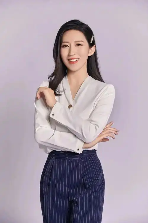 徐巍江苏经典流行音乐广播《爱上回家路》主持人主任播音员, 江苏省