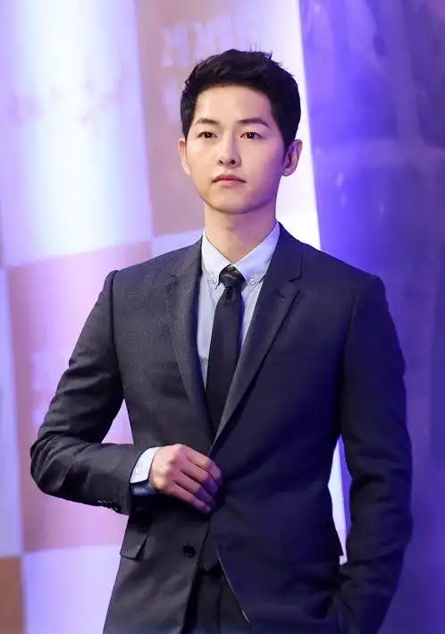 宋仲基4月17日相约国内粉丝 为了久违的会面努力准备中