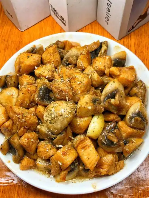 口蘑炒鸡胸肉
