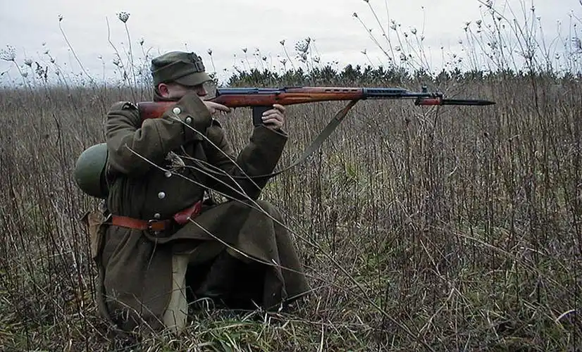 二战苏军的半自动步枪技术比德军的毛瑟步枪先进