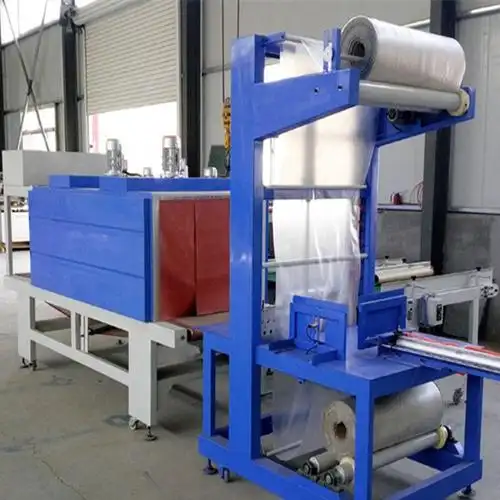 矿泉水收缩膜包装机全自动pe膜封切热缩膜机袖口式热收缩包装机