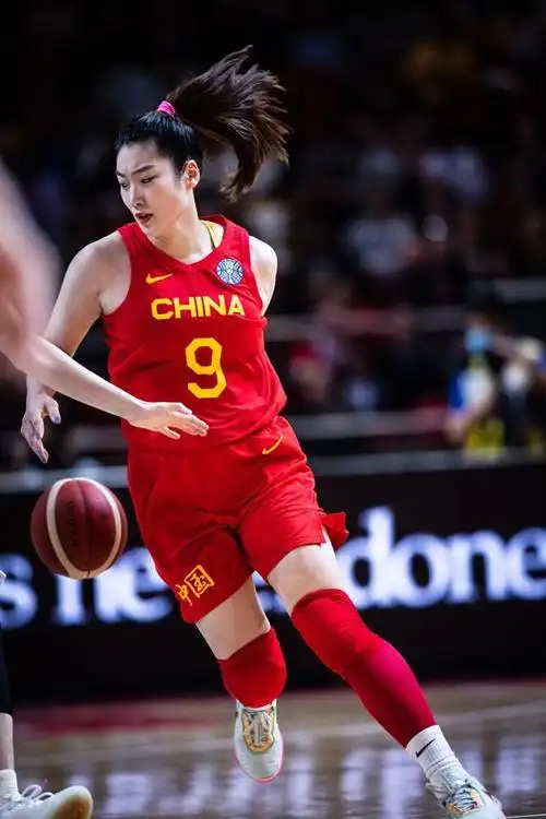 如果比分最终定格(男篮罚球差竟是因为球比女篮大?