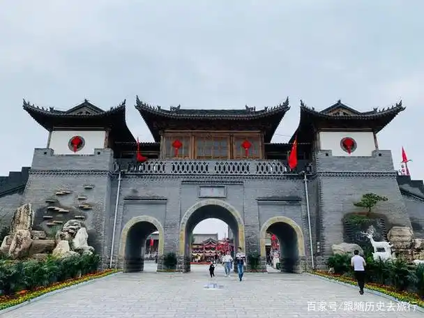 西安东郊有座免费景区,融合了民国风与陕西民俗,假期都是人挤人